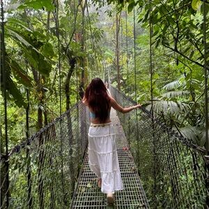 Meet your Posher, Elissa